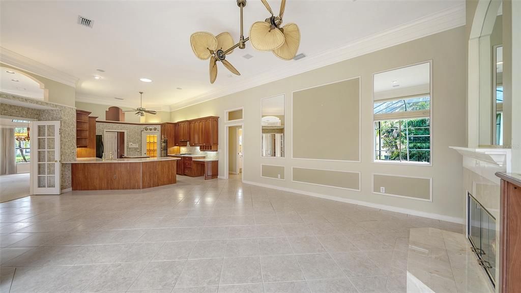 Под контрактом: $1,050,000 (3 спален, 3 ванн, 3021 Квадратных фут)