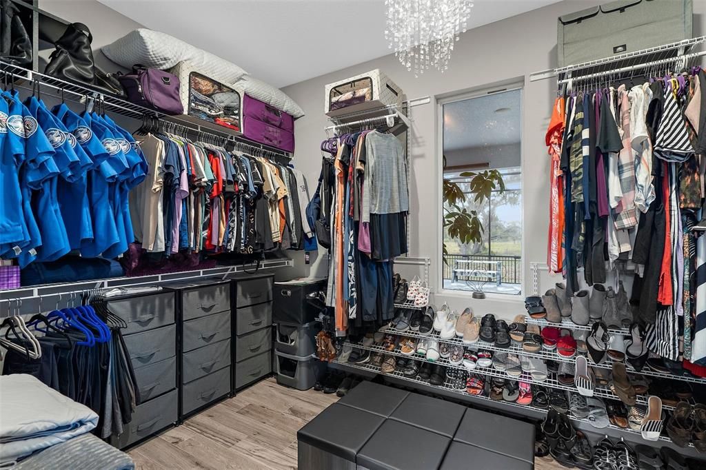 For Sale: $1,300,000 (4 beds, 4 baths, 2994 Square Feet)