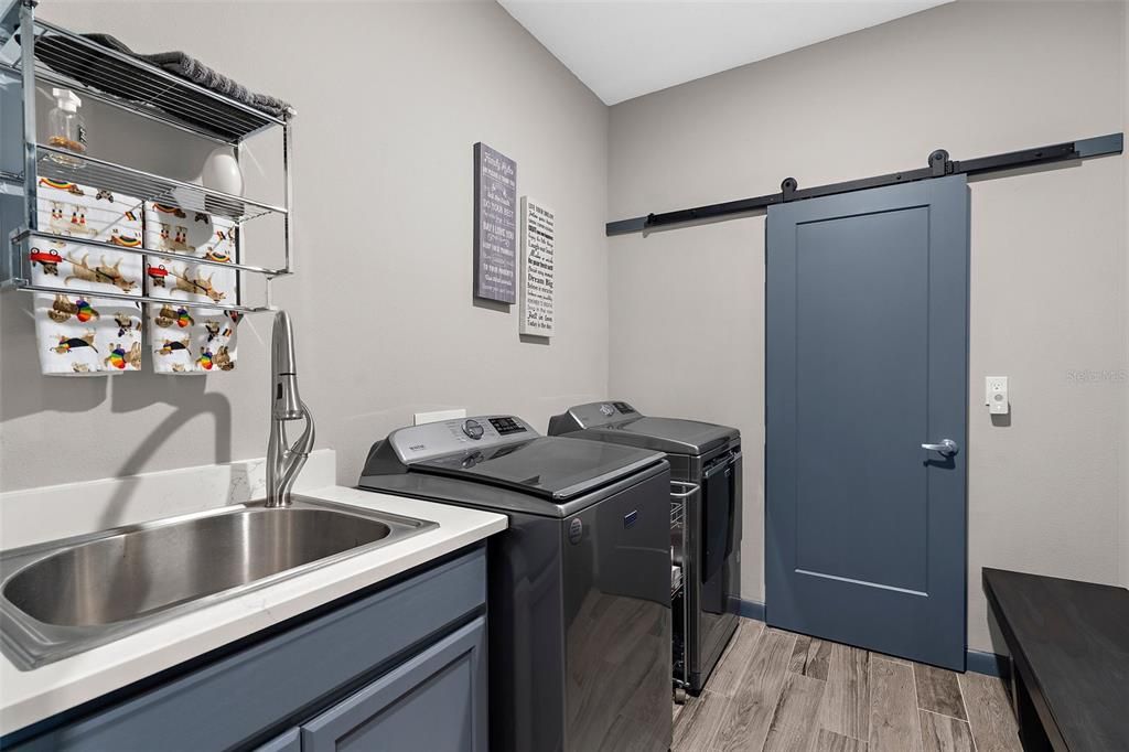 For Sale: $1,300,000 (4 beds, 4 baths, 2994 Square Feet)