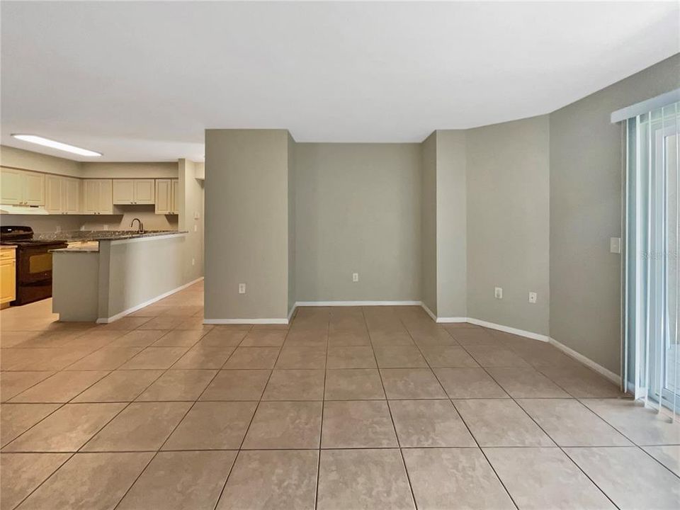 For Sale: $149,000 (2 beds, 2 baths, 1164 Square Feet)