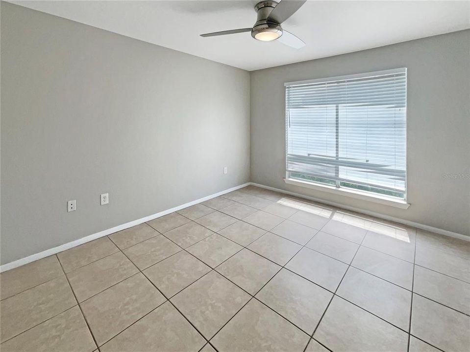 For Sale: $149,000 (2 beds, 2 baths, 1164 Square Feet)