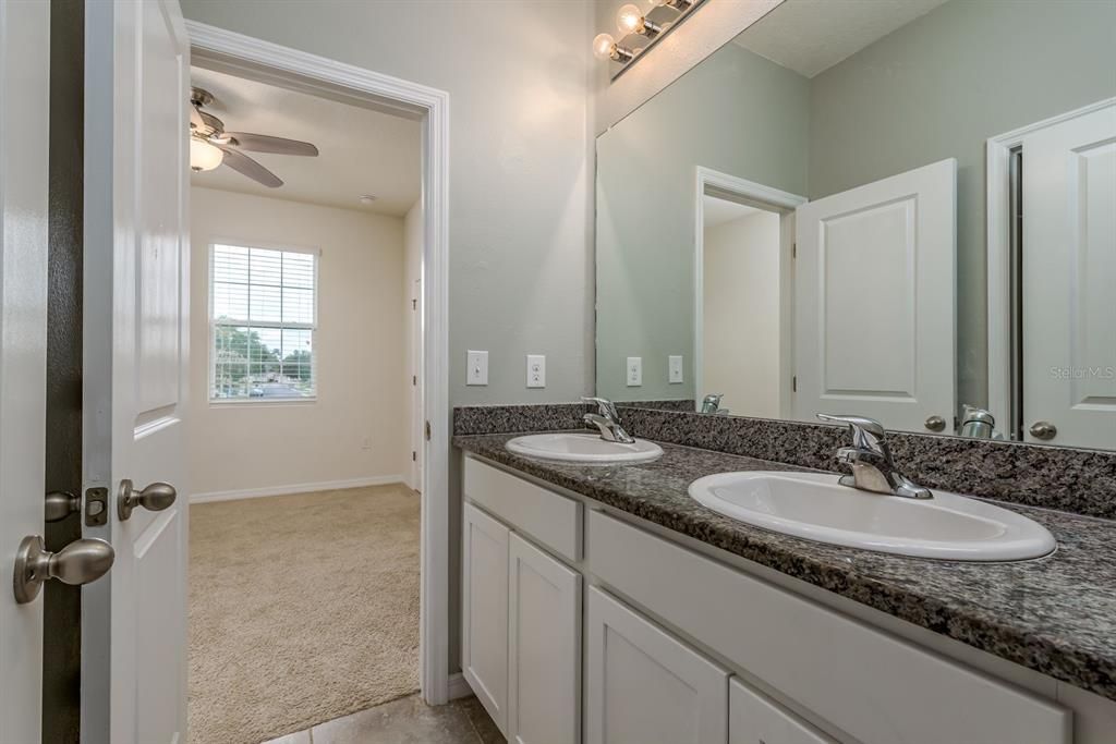 Active With Contract: $490,000 (4 beds, 3 baths, 2828 Square Feet)