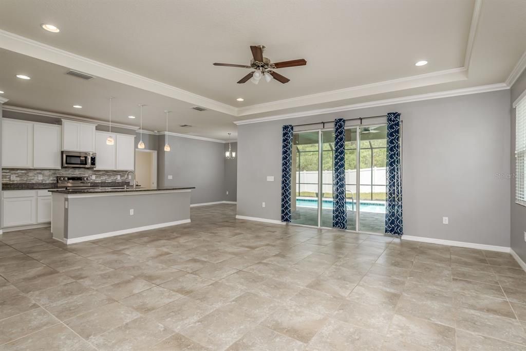 Active With Contract: $490,000 (4 beds, 3 baths, 2828 Square Feet)