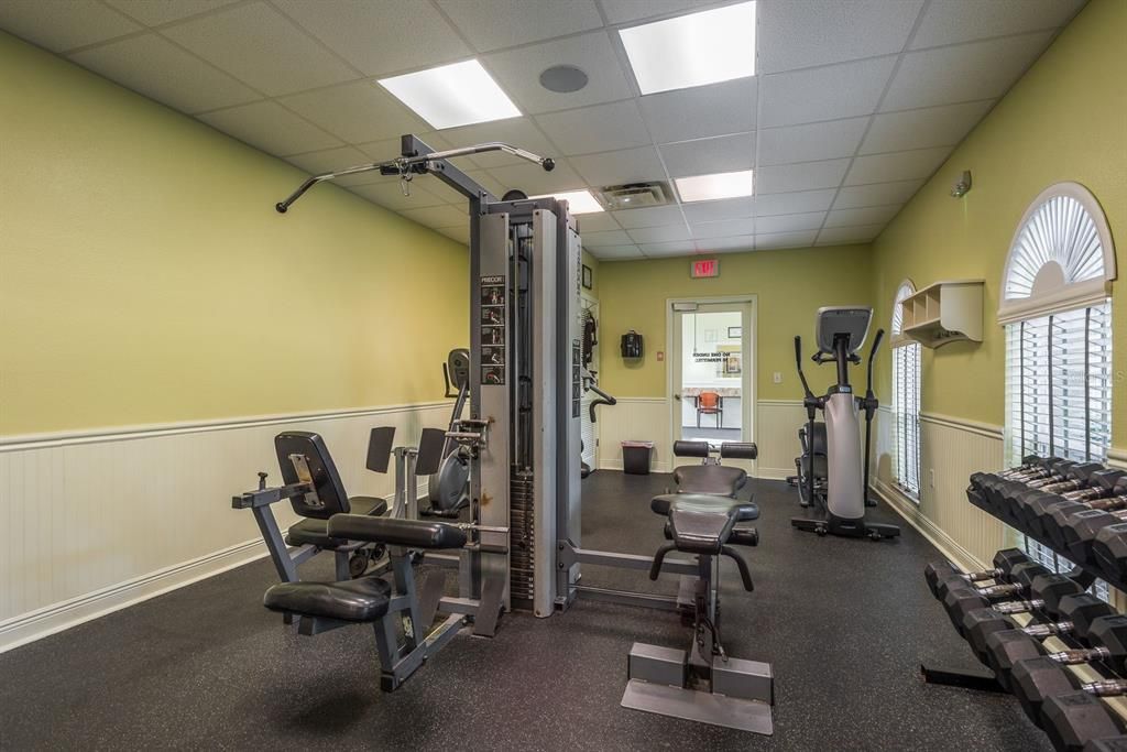 Active With Contract: $490,000 (4 beds, 3 baths, 2828 Square Feet)