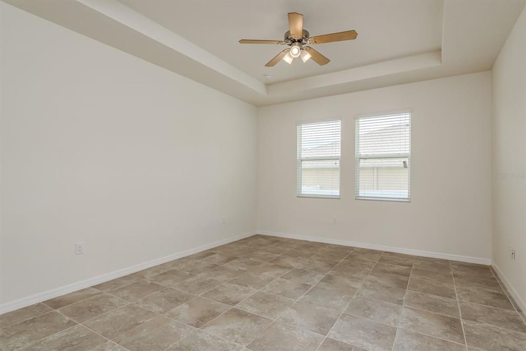 Active With Contract: $490,000 (4 beds, 3 baths, 2828 Square Feet)