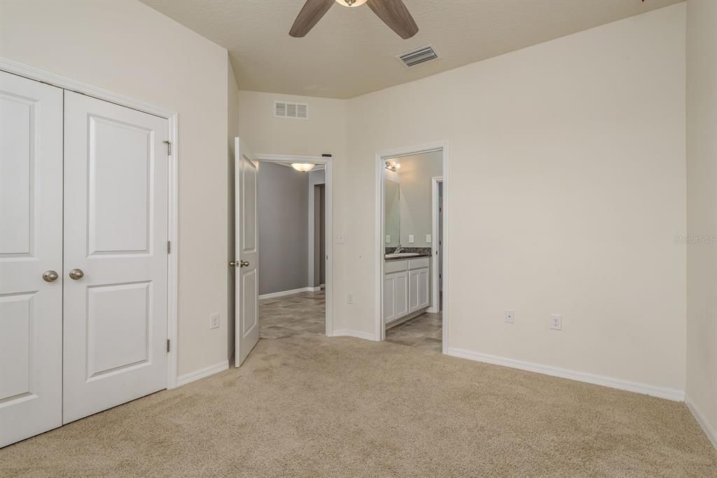 Active With Contract: $490,000 (4 beds, 3 baths, 2828 Square Feet)