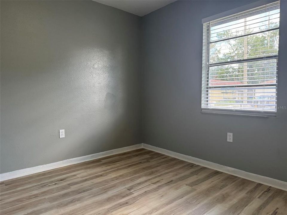 На продажу: $425,000 (6 спален, 0 ванн, 2440 Квадратных фут)