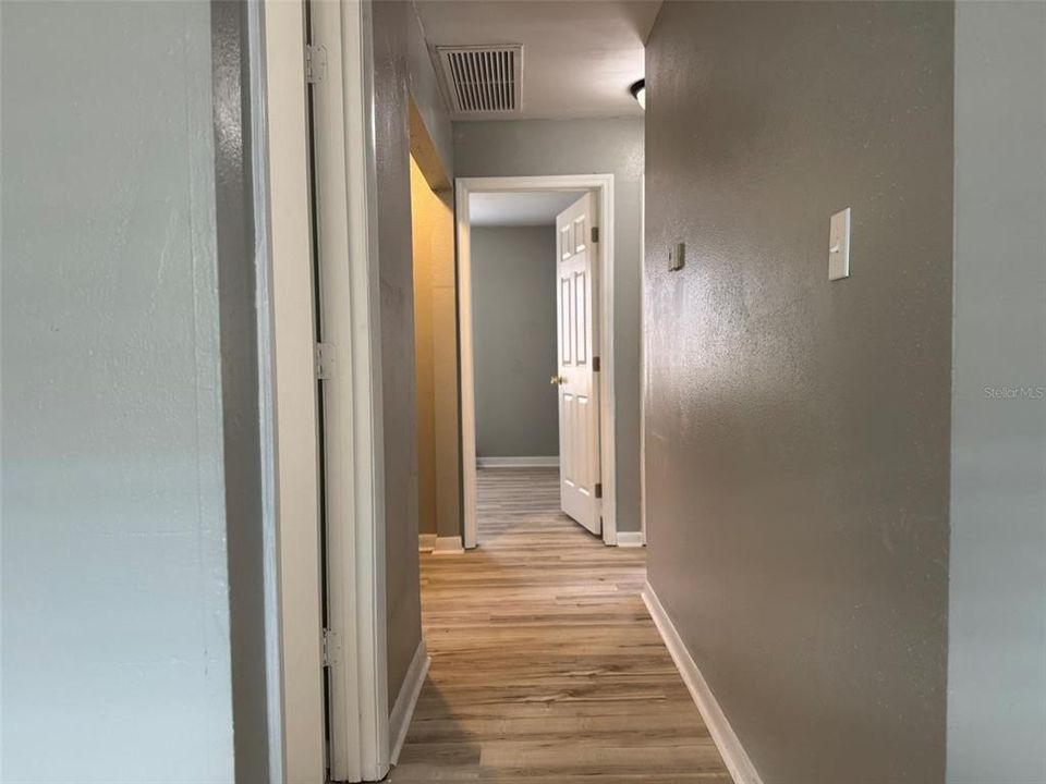 На продажу: $425,000 (6 спален, 0 ванн, 2440 Квадратных фут)