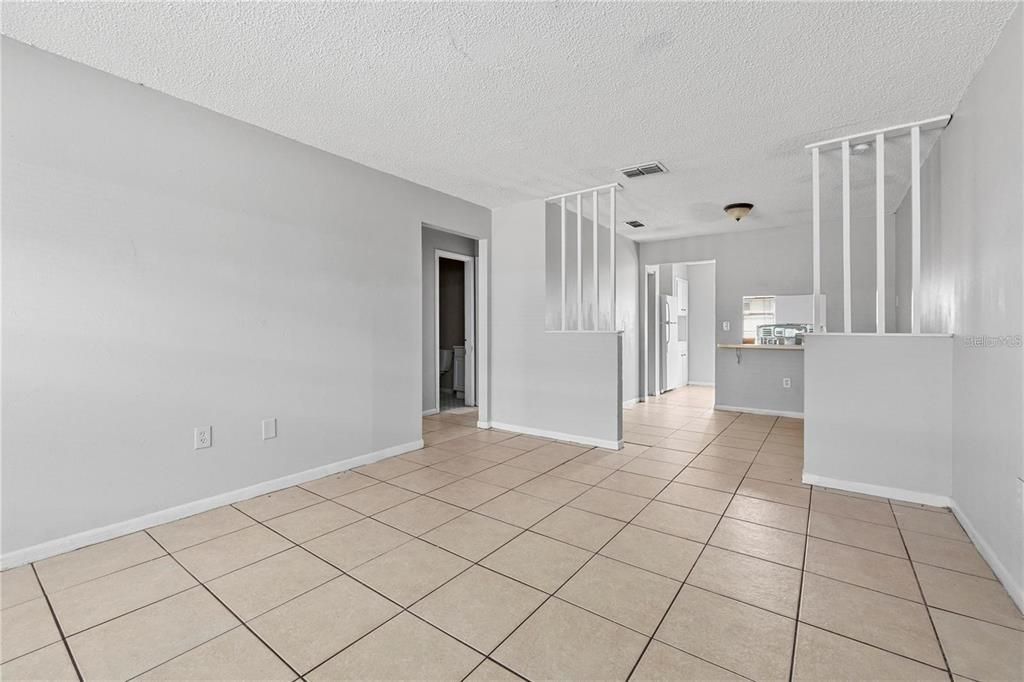 На продажу: $425,000 (6 спален, 0 ванн, 2440 Квадратных фут)