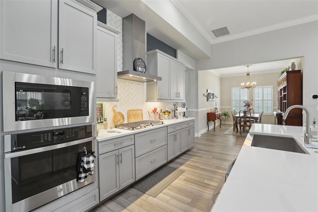 Active With Contract: $875,000 (5 beds, 4 baths, 3144 Square Feet)