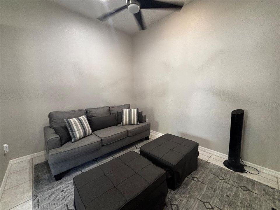 For Rent: $3,500 (2 beds, 2 baths, 1377 Square Feet)