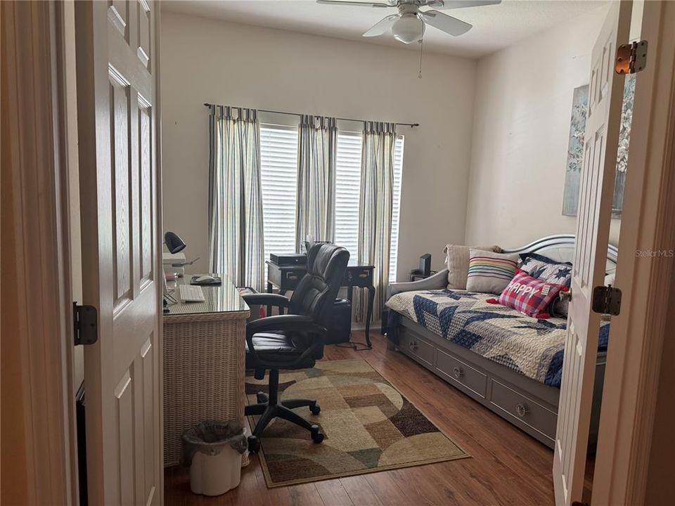 Active With Contract: $299,000 (2 beds, 2 baths, 1935 Square Feet)