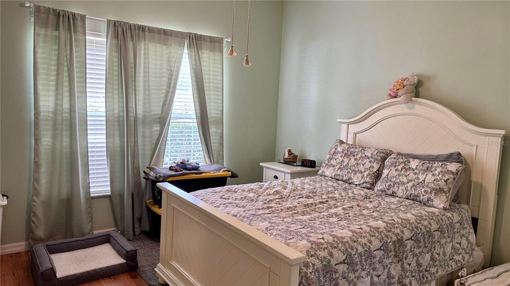 Active With Contract: $299,000 (2 beds, 2 baths, 1935 Square Feet)