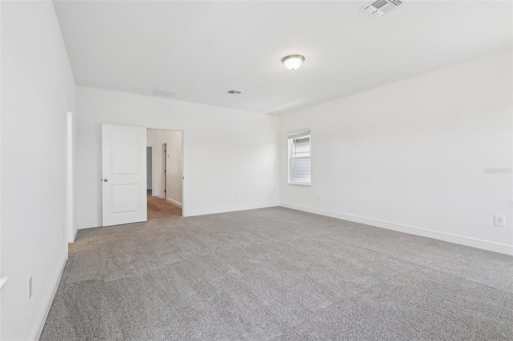 На продажу: $445,735 (4 спален, 2 ванн, 2054 Квадратных фут)