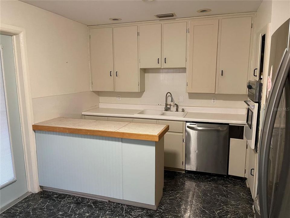 待售: $549,000 (3 贝兹, 0 浴室, 1494 平方英尺)