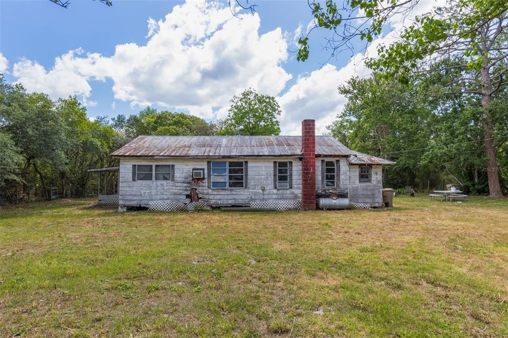 For Sale: $85,000 (2 beds, 1 baths, 1162 Square Feet)