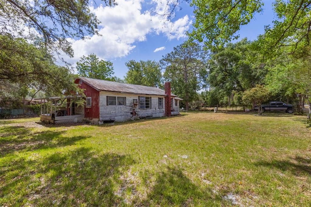 For Sale: $85,000 (2 beds, 1 baths, 1162 Square Feet)