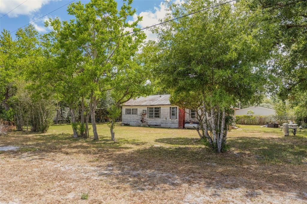 For Sale: $85,000 (2 beds, 1 baths, 1162 Square Feet)