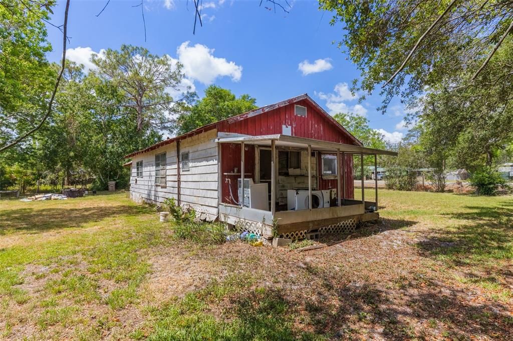 For Sale: $85,000 (2 beds, 1 baths, 1162 Square Feet)