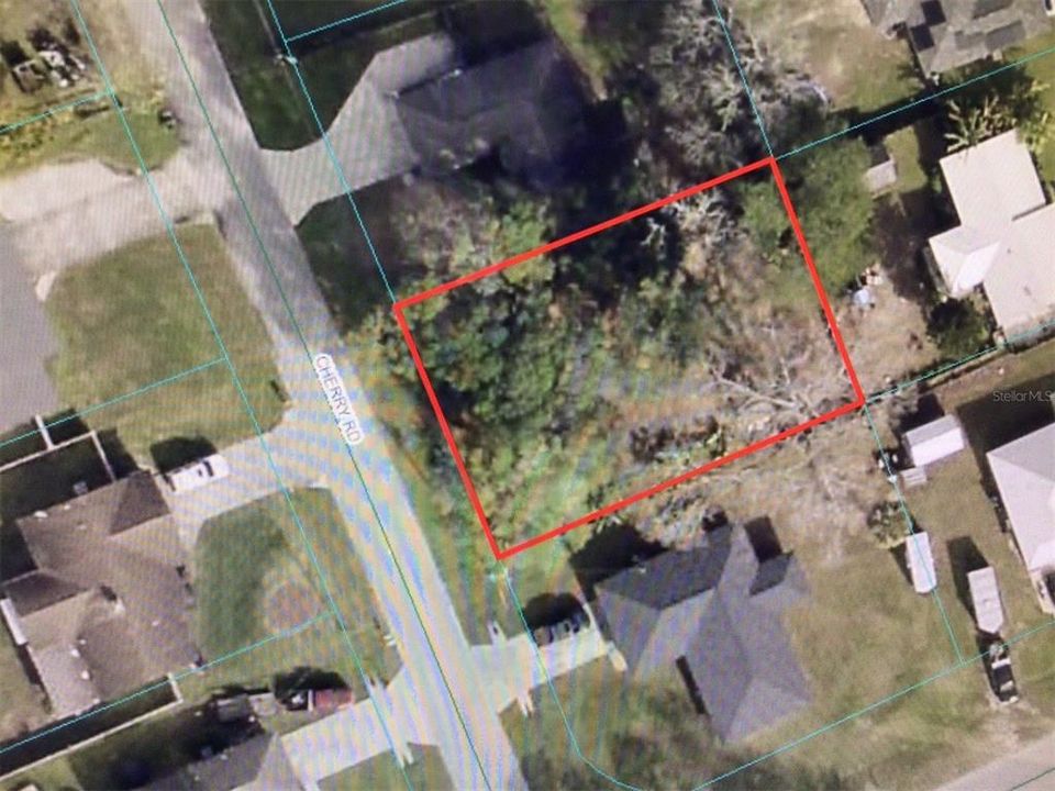 最近售出: $32,000 (0.23 acres)