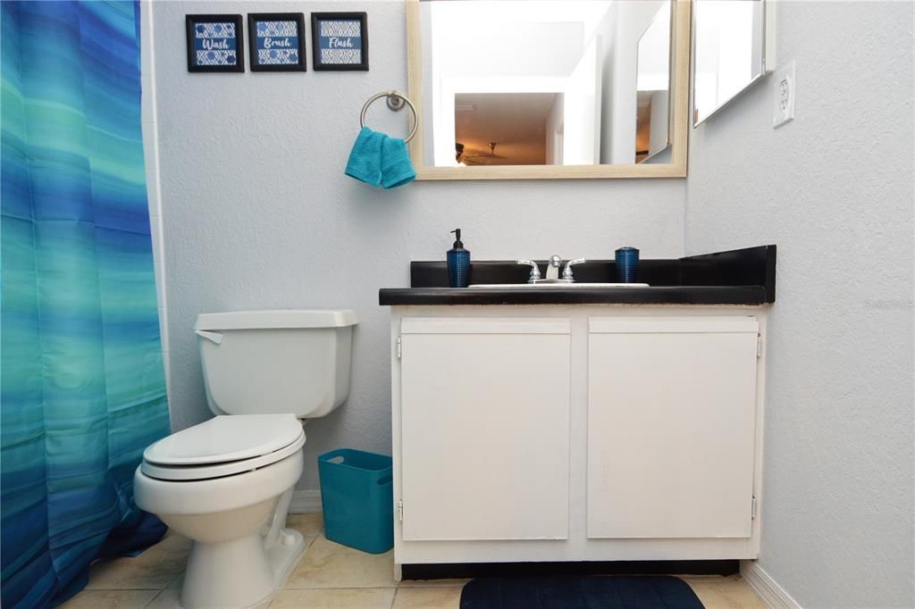 For Rent: $2,700 (2 beds, 2 baths, 1015 Square Feet)