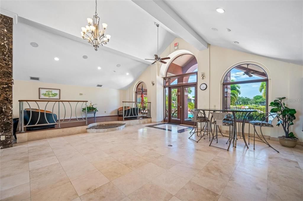 For Rent: $2,700 (2 beds, 2 baths, 1015 Square Feet)