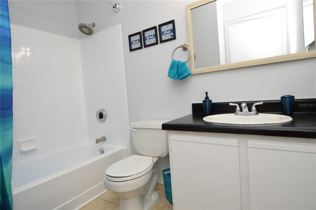 For Rent: $2,700 (2 beds, 2 baths, 1015 Square Feet)