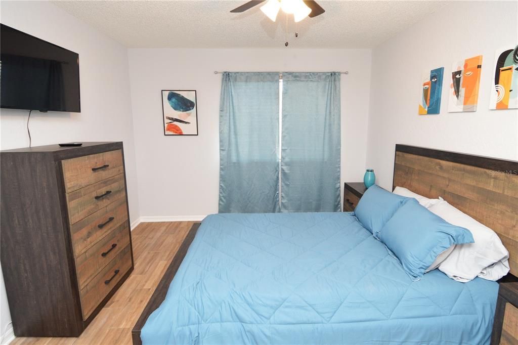 For Rent: $2,700 (2 beds, 2 baths, 1015 Square Feet)