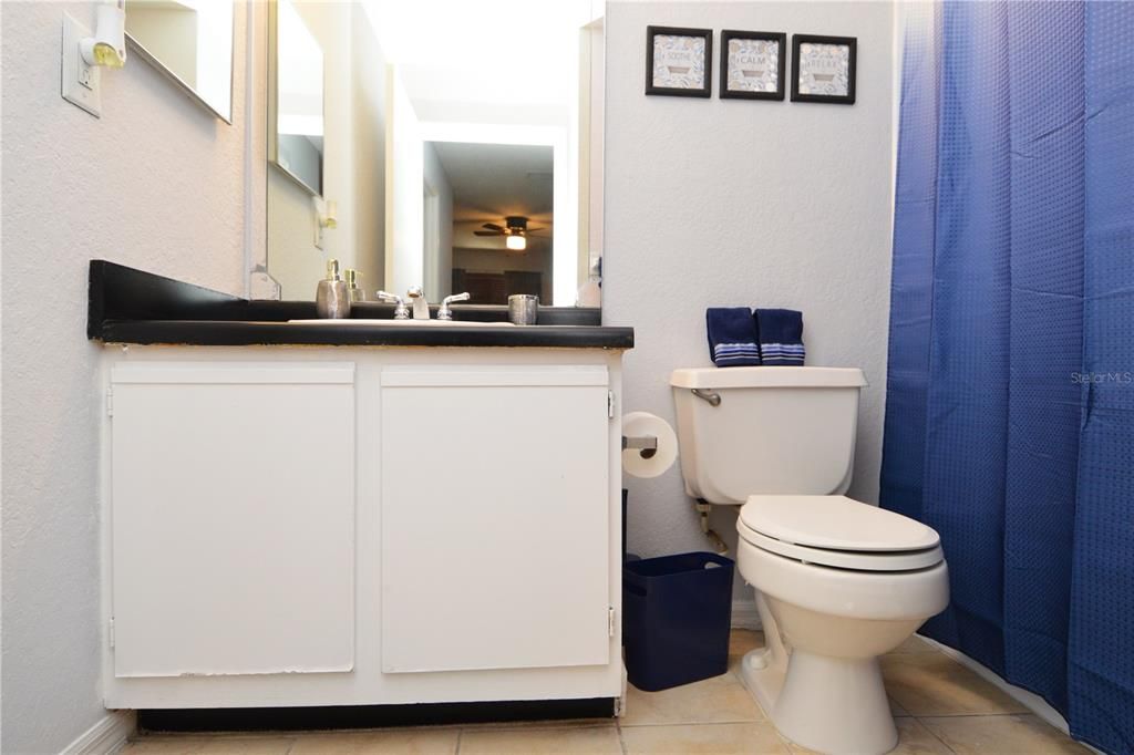 For Rent: $2,700 (2 beds, 2 baths, 1015 Square Feet)