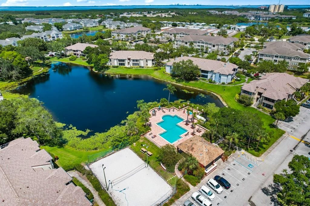 For Rent: $2,700 (2 beds, 2 baths, 1015 Square Feet)