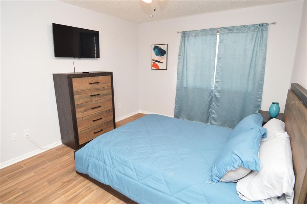 For Rent: $2,700 (2 beds, 2 baths, 1015 Square Feet)