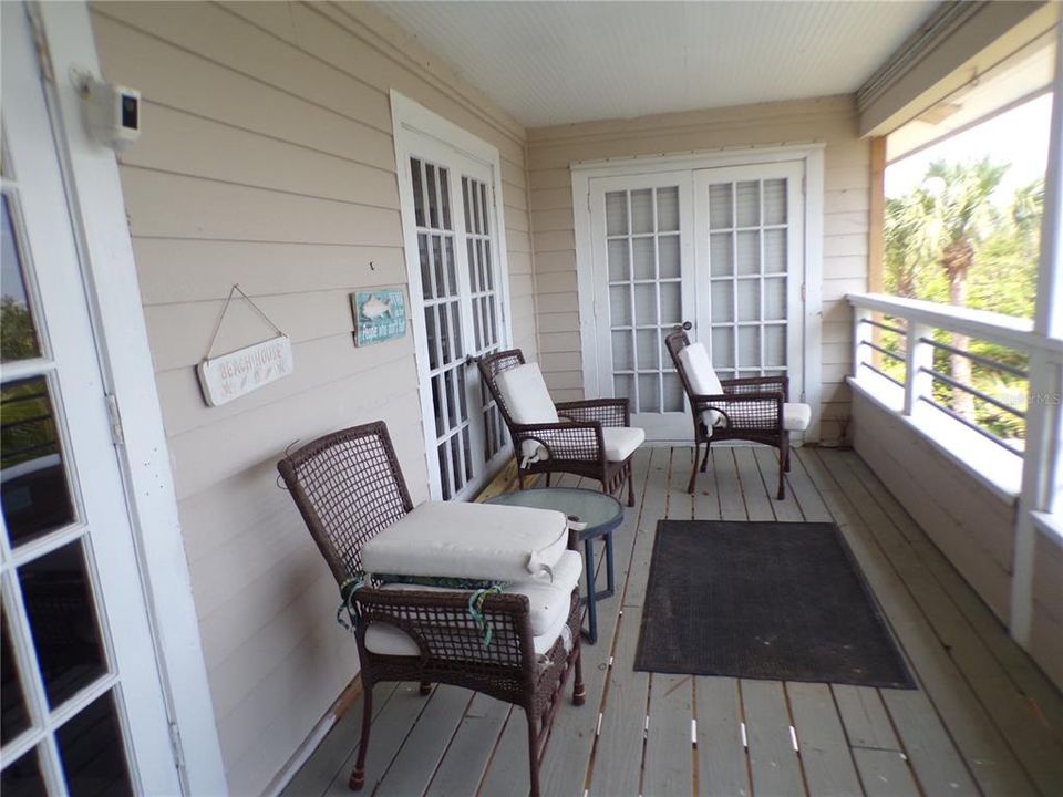 For Rent: $3,350 (2 beds, 2 baths, 1166 Square Feet)