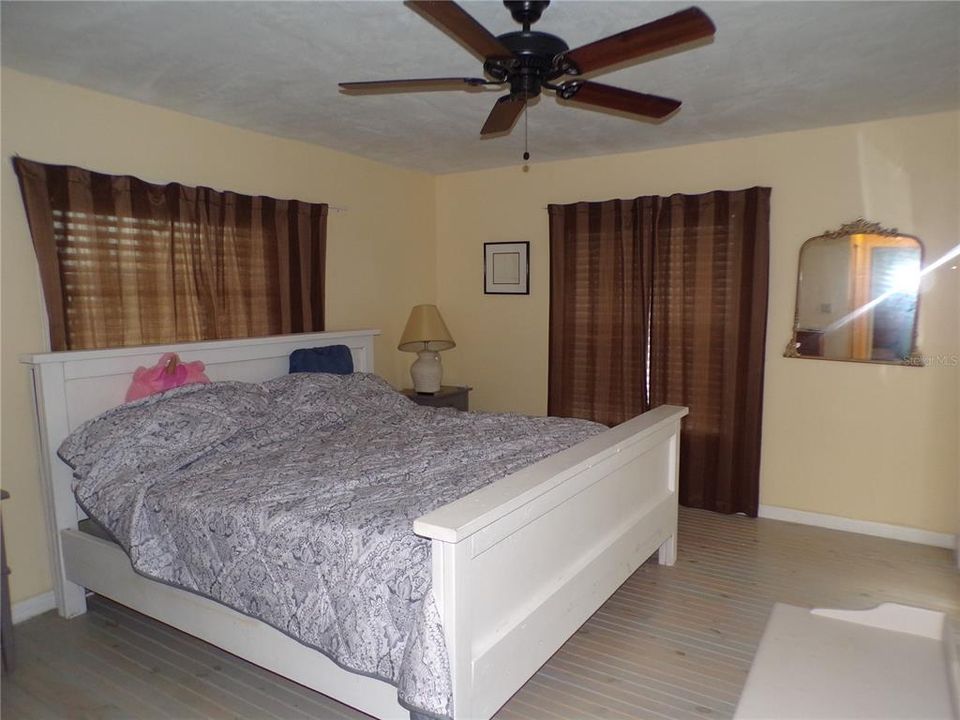 For Rent: $3,350 (2 beds, 2 baths, 1166 Square Feet)