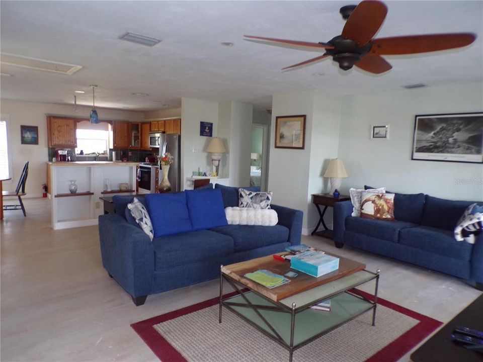 For Rent: $3,350 (2 beds, 2 baths, 1166 Square Feet)