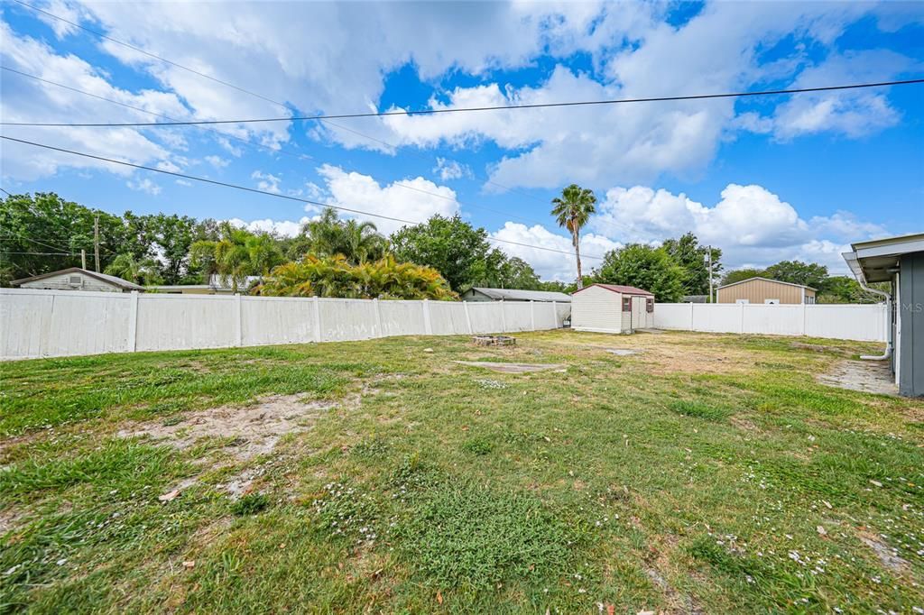 For Sale: $284,000 (4 beds, 2 baths, 1594 Square Feet)