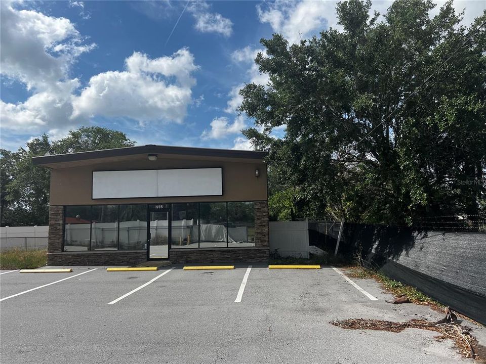 最近售出: $300,000 (0 贝兹, 0 浴室, 1500 平方英尺)