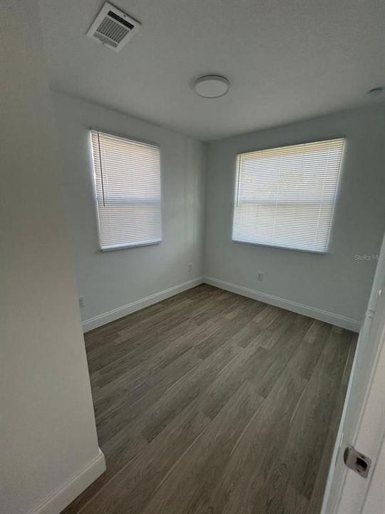 На продажу: $249,000 (3 спален, 2 ванн, 843 Квадратных фут)