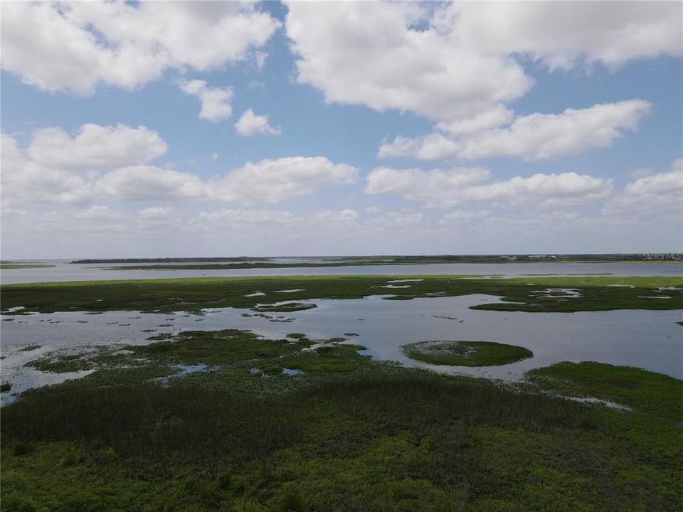 На продажу: $350,000 (0.56 acres)