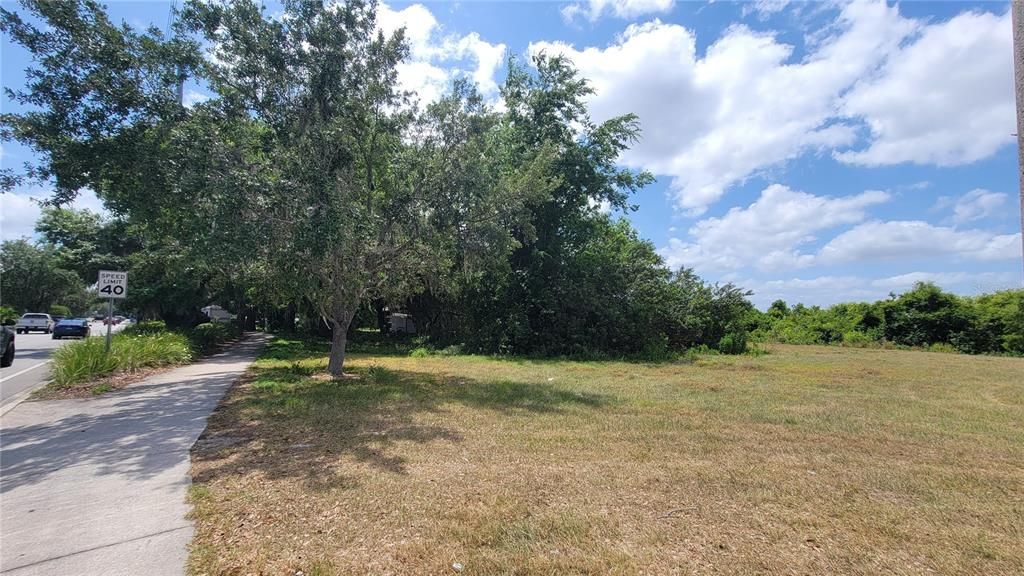 На продажу: $350,000 (0.56 acres)