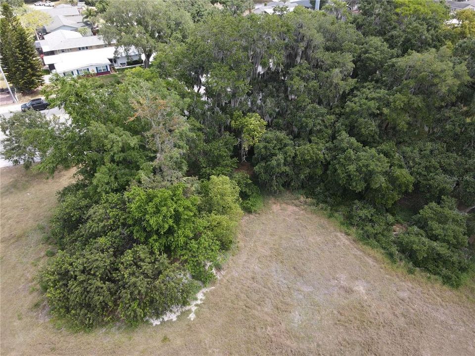 На продажу: $350,000 (0.56 acres)