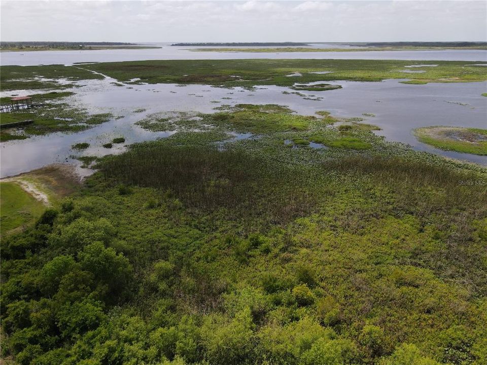 На продажу: $350,000 (0.56 acres)