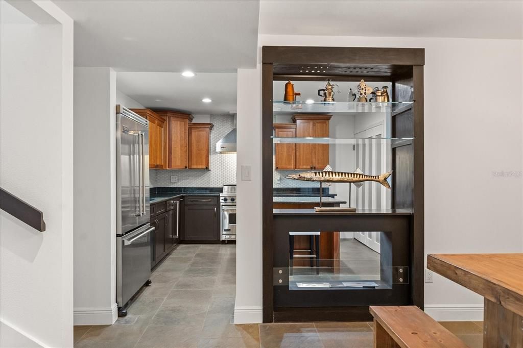 For Sale: $675,000 (3 beds, 3 baths, 1800 Square Feet)