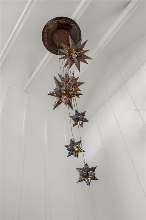 For Sale: $675,000 (3 beds, 3 baths, 1800 Square Feet)