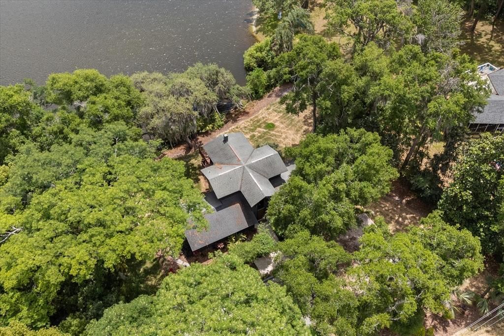 For Sale: $675,000 (3 beds, 3 baths, 1800 Square Feet)