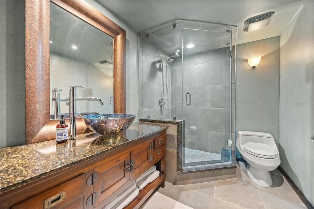 For Sale: $675,000 (3 beds, 3 baths, 1800 Square Feet)