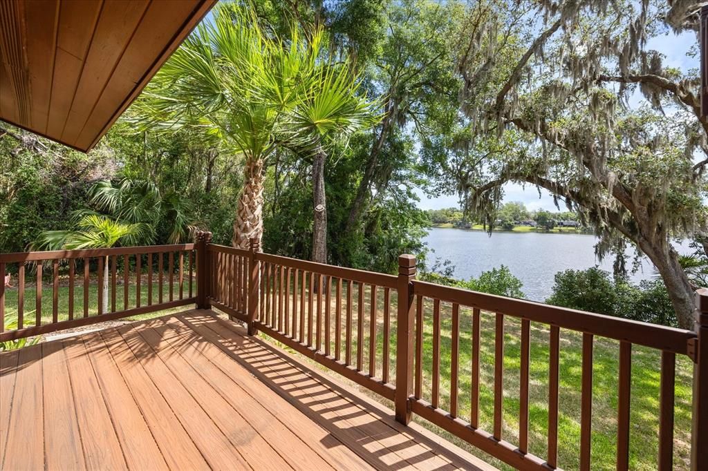 For Sale: $675,000 (3 beds, 3 baths, 1800 Square Feet)