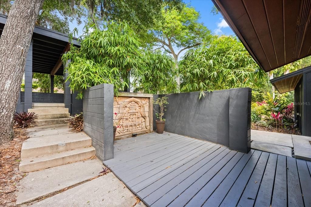 For Sale: $675,000 (3 beds, 3 baths, 1800 Square Feet)