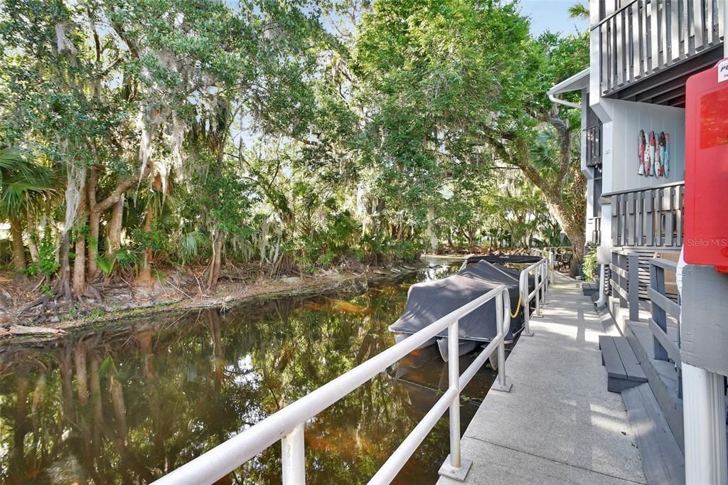 На продажу: $265,000 (2 спален, 1 ванн, 1260 Квадратных фут)