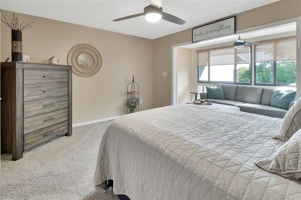 На продажу: $265,000 (2 спален, 1 ванн, 1260 Квадратных фут)