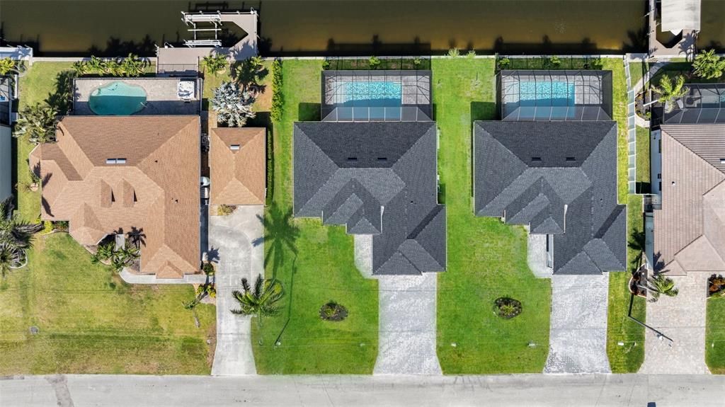 En Venta: $830,000 (3 camas, 3 baños, 2100 Pies cuadrados)